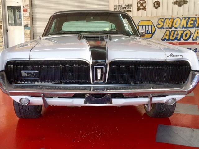 8F91F511990 - 1968 MERCURY COUGAR WHITE photo 9