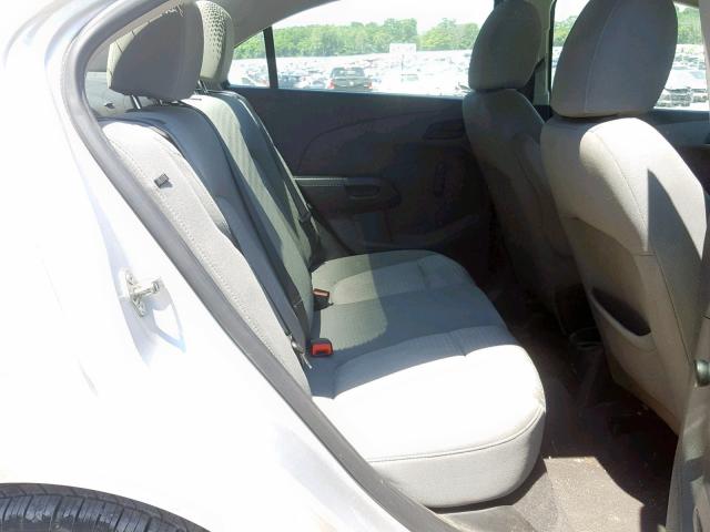 1G1JA5SH6F4162257 - 2015 CHEVROLET SONIC LS SILVER photo 6