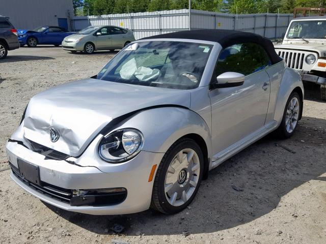 3VW5P7AT7DM804802 - 2013 VOLKSWAGEN BEETLE SILVER photo 2