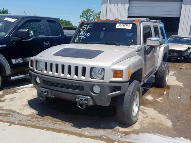 5GTDN13E978227496 - 2007 HUMMER H3 GOLD photo 2