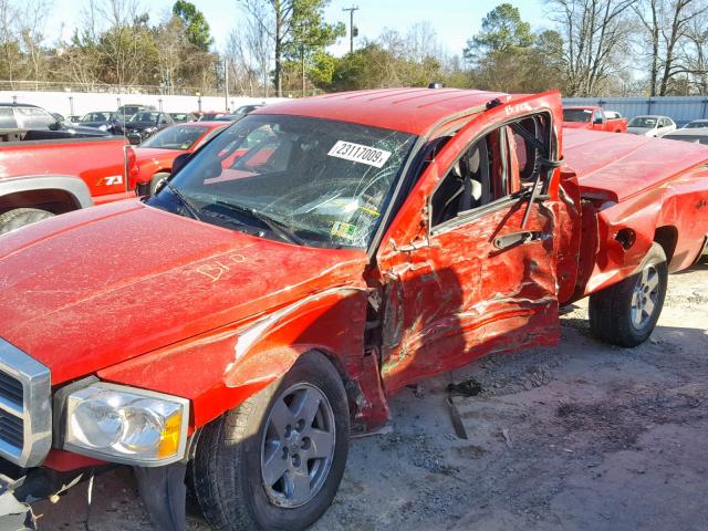 1D7HW52N95S166879 - 2005 DODGE DAKOTA LAR RED photo 9