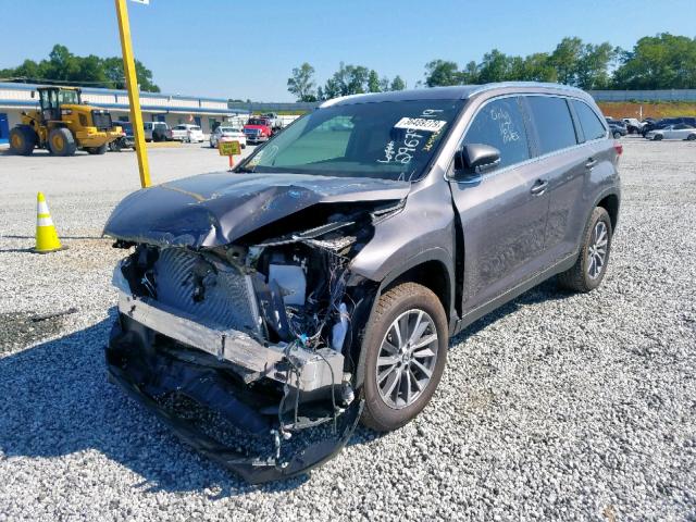 5TDKZRFH3KS559378 - 2019 TOYOTA HIGHLANDER GRAY photo 2