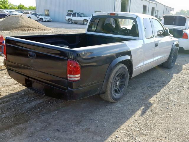 1B7GL32X52S590088 - 2002 DODGE DAKOTA SPO SILVER photo 4