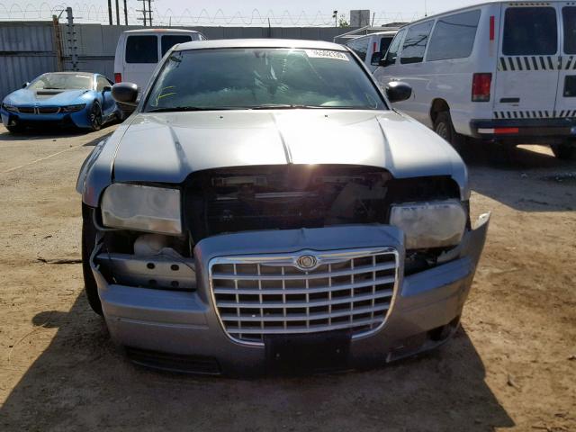 2C3KA43R76H332503 - 2006 CHRYSLER 300 GRAY photo 9