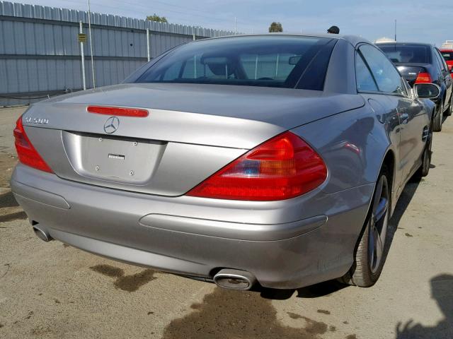 WDBSK75F04F078854 - 2004 MERCEDES-BENZ SL 500 SILVER photo 4