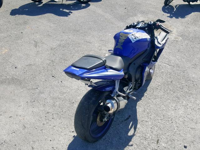 JYARJ06E55A025934 - 2005 YAMAHA YZFR6 L BLUE photo 4