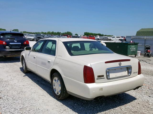 1G6KD54Y8YU298783 - 2000 CADILLAC DEVILLE WHITE photo 3