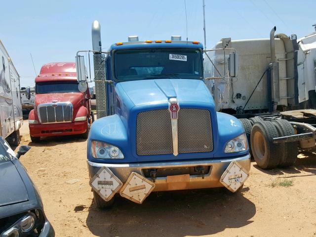 2NKHHN7X69M258744 - 2009 KENWORTH CONSTRUCTI BLUE photo 9