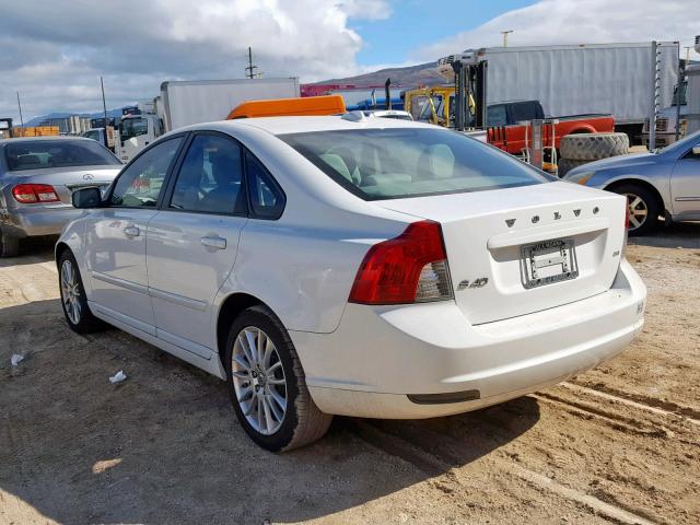 YV1MS382792458374 - 2009 VOLVO S40 2.4I WHITE photo 3