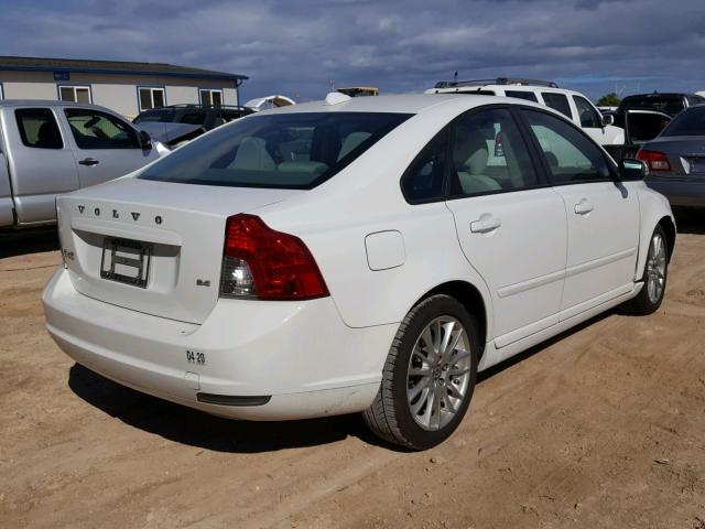 YV1MS382792458374 - 2009 VOLVO S40 2.4I WHITE photo 4