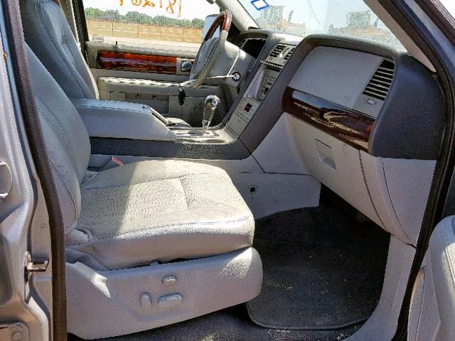 5LMFU27596LJ10735 - 2006 LINCOLN NAVIGATOR ვერცხლისფერი ფოტო 5