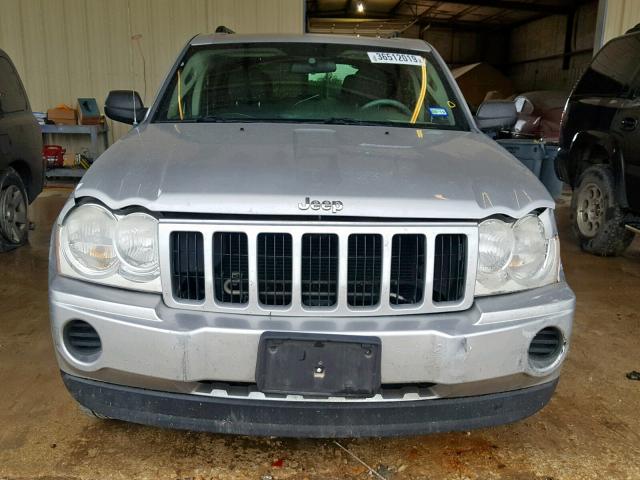 1J4GS48K95C695679 - 2005 JEEP GRAND CHER SILVER photo 9