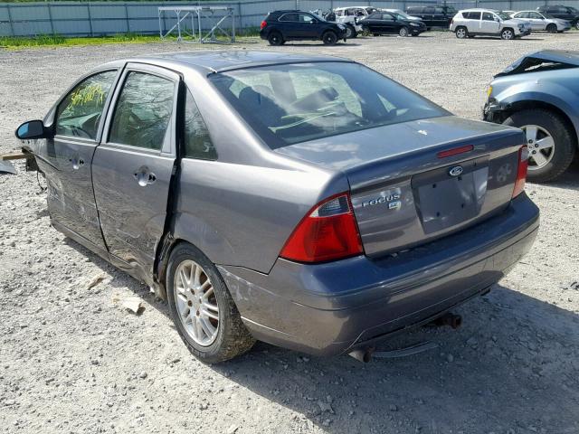 1FAFP34N27W259485 - 2007 FORD FOCUS ZX4 GRAY photo 3