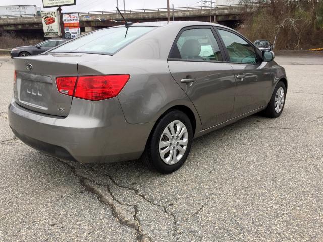 KNAFU4A25B5324506 - 2011 KIA FORTE EX GRAY photo 3