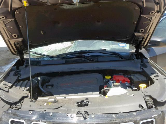 3C4NJCAB7KT623965 - 2019 JEEP COMPASS SP 灰色 照片 7