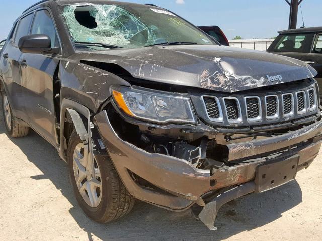 3C4NJCAB7KT623965 - 2019 JEEP COMPASS SP 灰色 照片 9