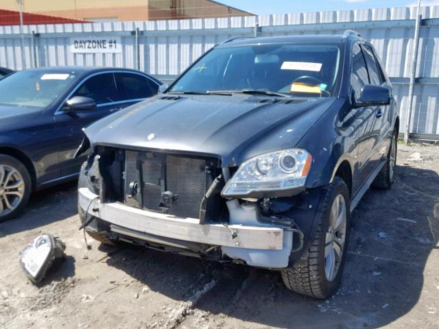 4JGBB8GB7BA734491 - 2011 MERCEDES-BENZ ML 350 4MA BLACK photo 2