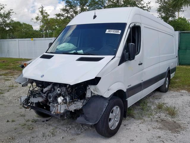 WD3PE8DC2E5873983 - 2014 MERCEDES-BENZ SPRINTER 2 WHITE photo 2