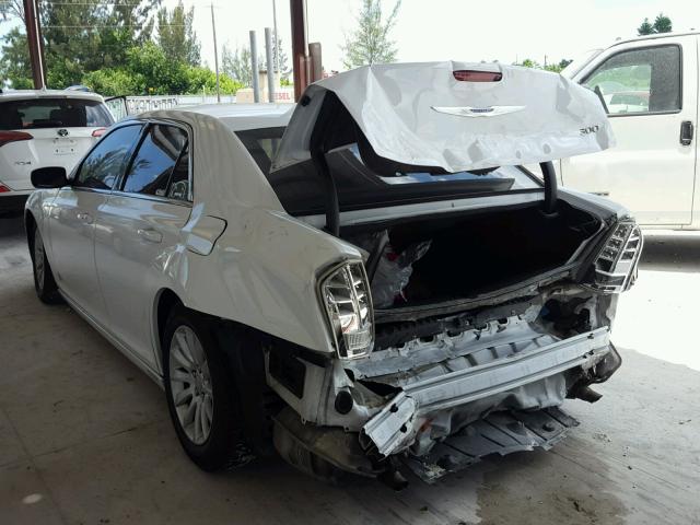 2C3CCAAG4CH256409 - 2012 CHRYSLER 300 WHITE photo 3