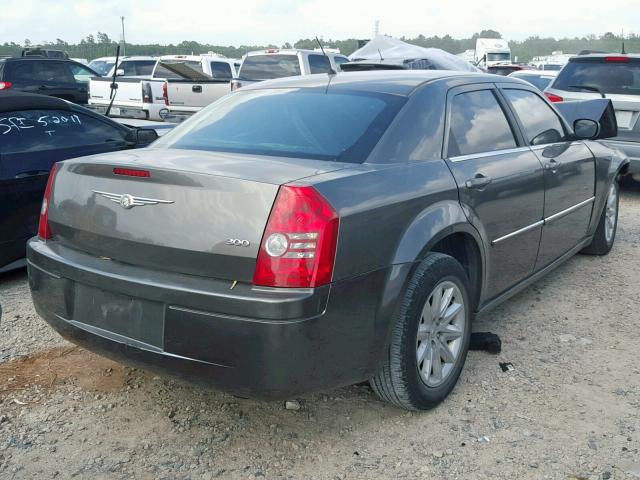 2C3KA43R18H253539 - 2008 CHRYSLER 300 LX GRAY photo 4