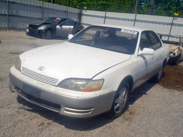 JT8GK13T0S0107023 - 1995 LEXUS ES 300 WHITE photo 2