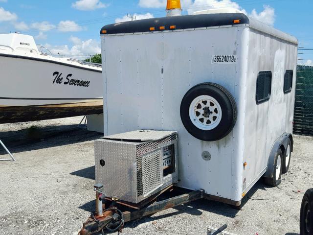 1WC200E28T3032178 - 1996 WELLS CARGO TRAILER WHITE photo 3