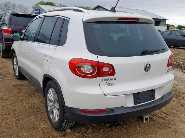 WVGBV75N69W515503 - 2009 VOLKSWAGEN TIGUAN SE WHITE photo 3