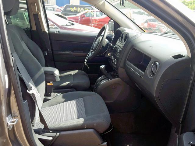 1C4NJDBB1DD222649 - 2013 JEEP COMPASS SP Сұр фото 5