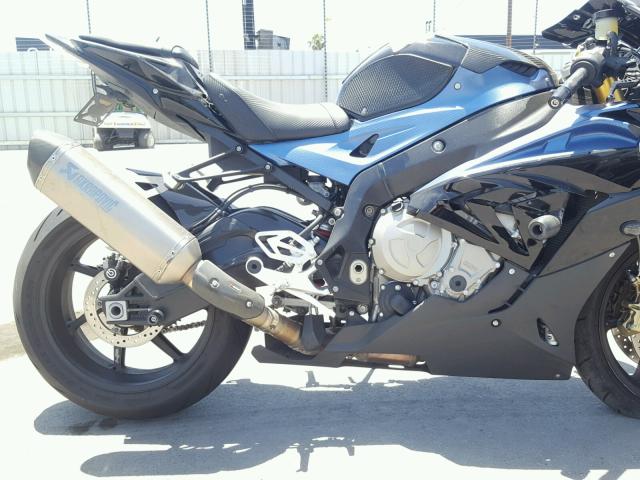 WB10D2108GZ353619 - 2016 BMW S 1000 RR BLACK photo 7