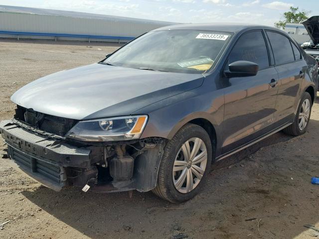 3VW3A7AJ3FM418405 - 2015 VOLKSWAGEN JETTA TDI GRAY photo 2