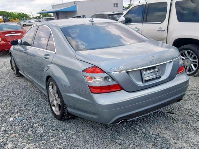 WDDNG71X17A109566 - 2007 MERCEDES-BENZ S 550 SILVER photo 3