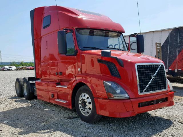 4V4NC9EG9FN190923 - 2015 VOLVO VN VNL RED photo 1