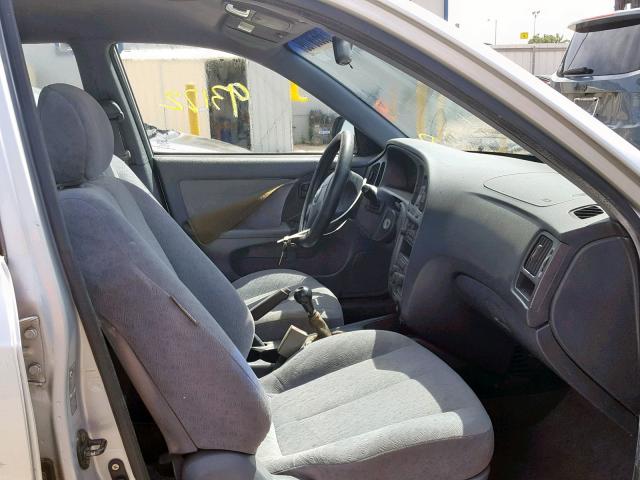 KMHDN46D75U001291 - 2005 HYUNDAI ELANTRA GL SILVER photo 5