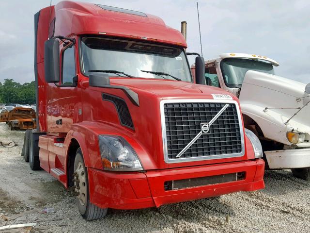 4V4NC9EG7DN132077 - 2013 VOLVO VN VNL RED photo 1