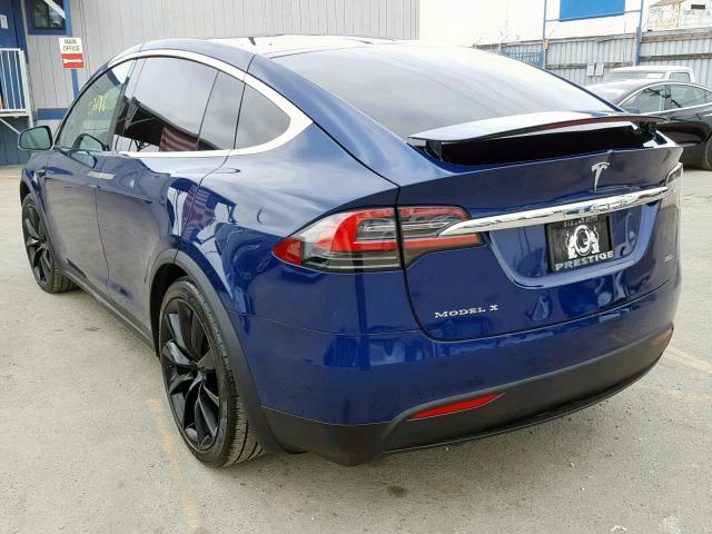 5YJXCBE26HF055920 - 2017 TESLA MODEL X BLUE photo 3