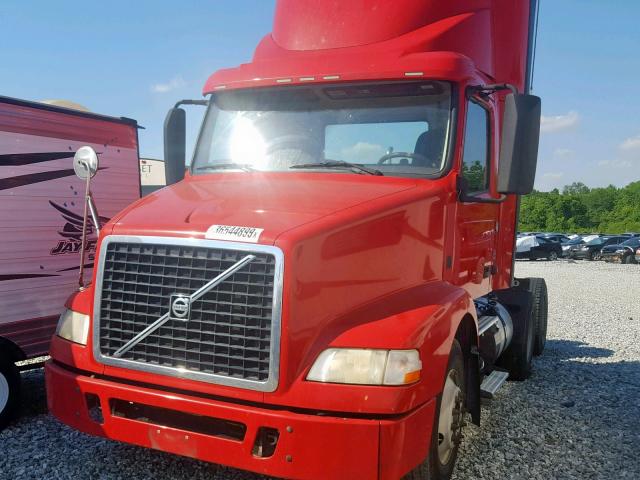 4V4MC9EG7EN166825 - 2014 VOLVO VN VNM RED photo 2