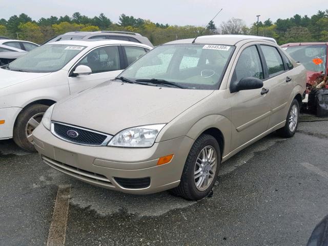 1FAFP34N46W180804 - 2006 FORD FOCUS ZX4 BEIGE photo 2