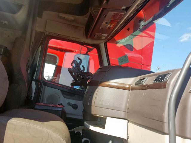 4V4NC9TG6DN132302 - 2013 VOLVO VN VNL RED photo 5