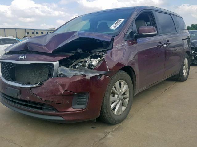 KNDMB5C16F6050226 - 2015 KIA SEDONA LX MAROON photo 2