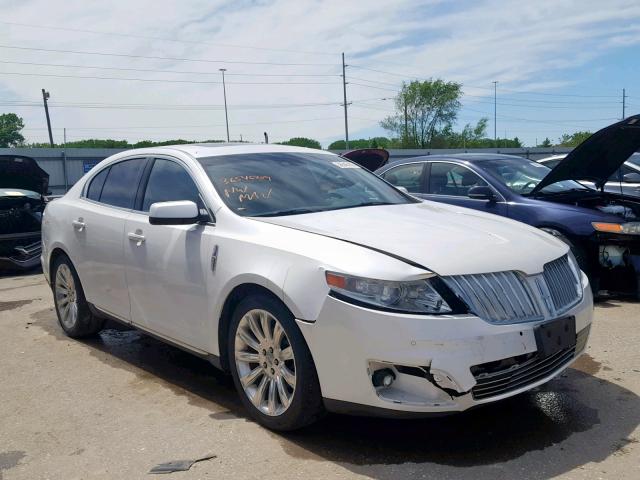 1LNHL9FT4BG600882 - 2011 LINCOLN MKS WHITE photo 1