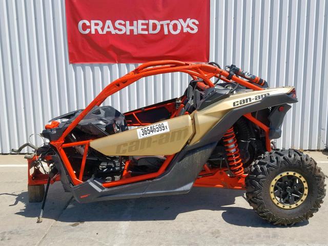 3JBVXAW20HK002807 - 2017 CAN-AM MAVERICK X ORANGE photo 3