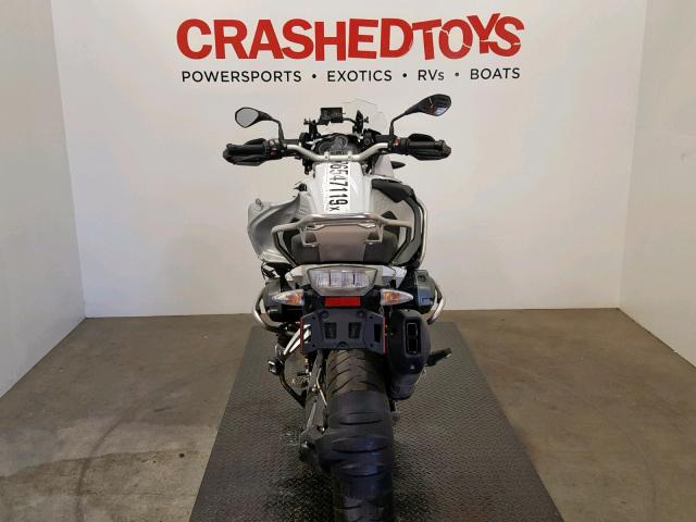 WB10A1204GZ666068 - 2016 BMW R1200 GS A GRAY photo 4