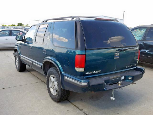 1GNDT13W0W2133134 - 1998 CHEVROLET BLAZER GREEN photo 3