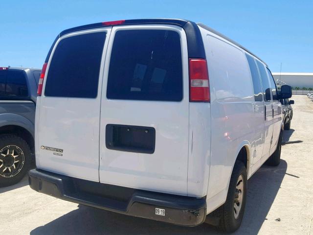 1GCSGAFXXB1132355 - 2011 CHEVROLET EXPRESS G1 WHITE photo 4