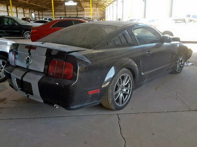 1ZVHT82H385138980 - 2008 FORD MUSTANG GT BLACK photo 4