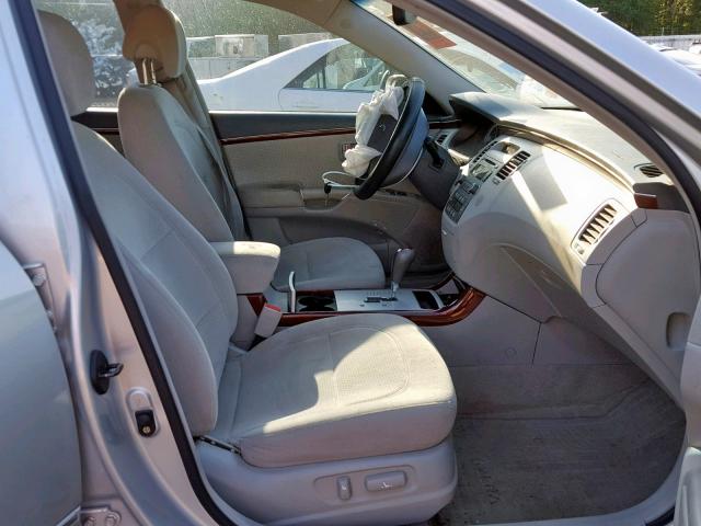 KMHFC46F66A073697 - 2006 HYUNDAI AZERA SE SILVER photo 5