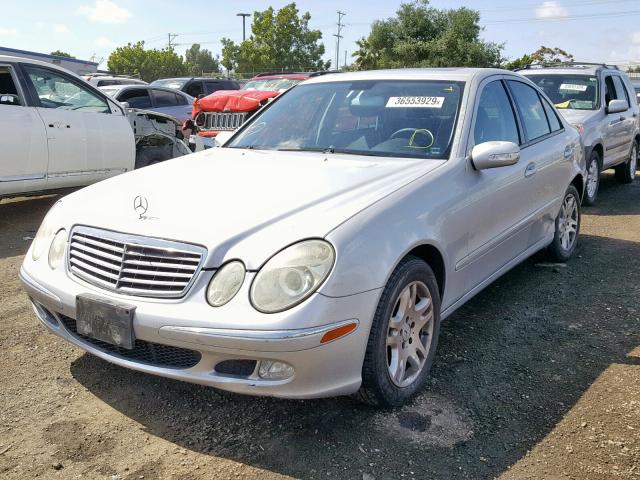 WDBUF65J64A533134 - 2004 MERCEDES-BENZ E 320 SILVER photo 2