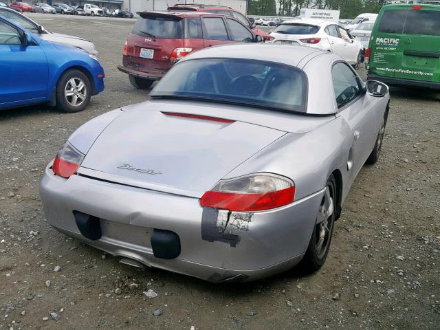 WP0CA29832U625907 - 2002 PORSCHE BOXSTER SILVER photo 4