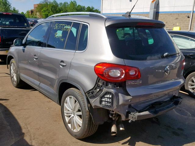 WVGBV75N99W531100 - 2009 VOLKSWAGEN TIGUAN SE GRAY photo 3