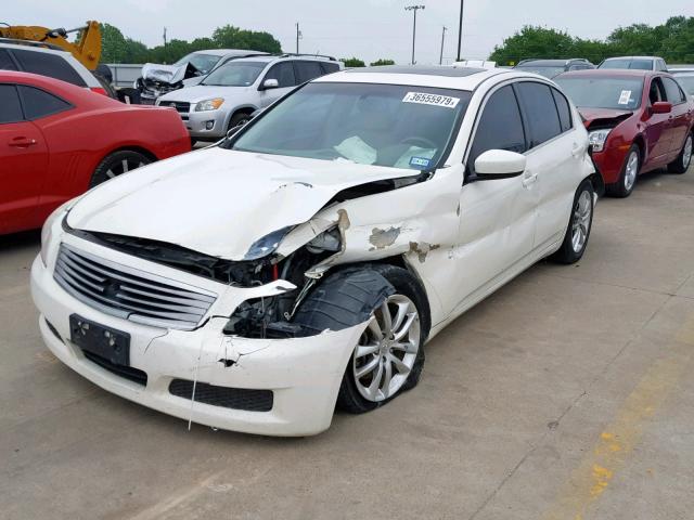 JNKCV61E89M013210 - 2009 INFINITI G37 BASE WHITE photo 2